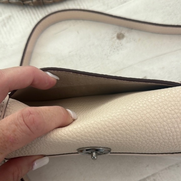 Coach Coachtopia Micro Wavy Dinky Crossbody Bag NWT Cloud - Picture 9 of 12